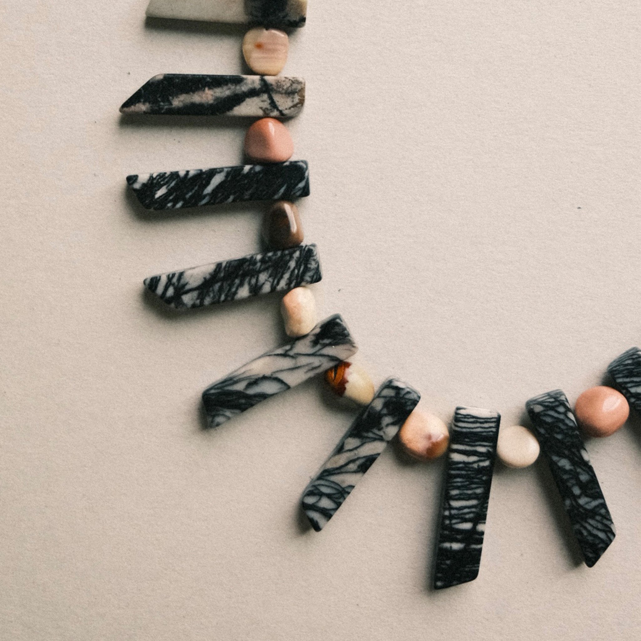 CRESTA NEcklace