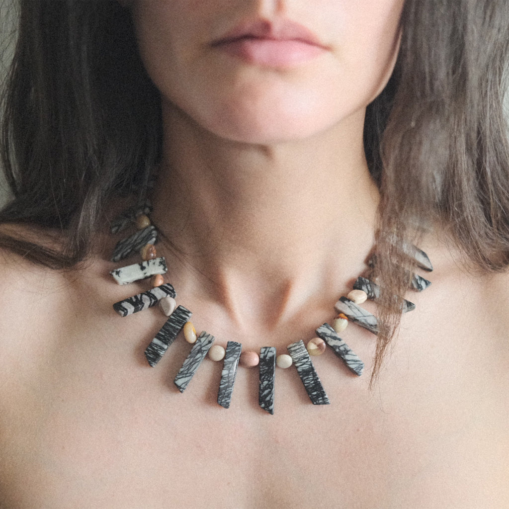 CRESTA NEcklace