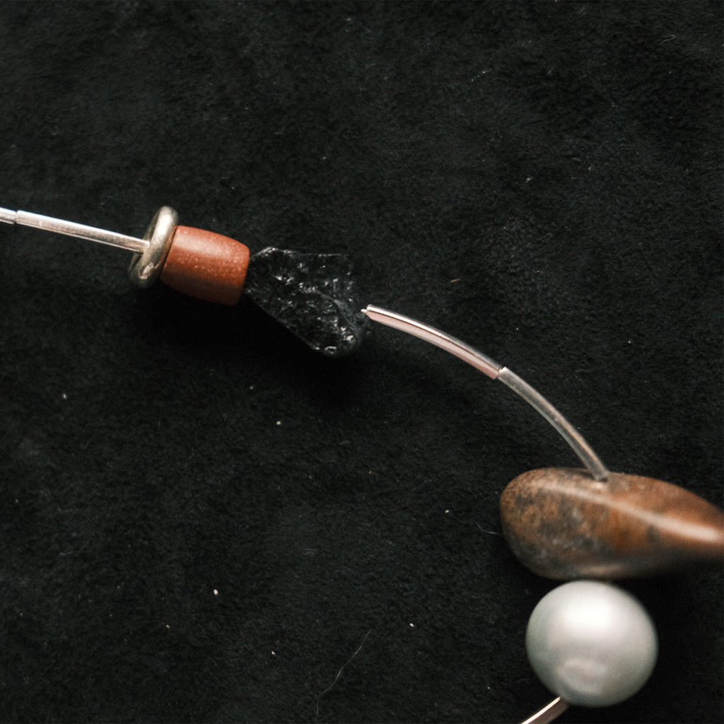 ESQUIRLA Necklace