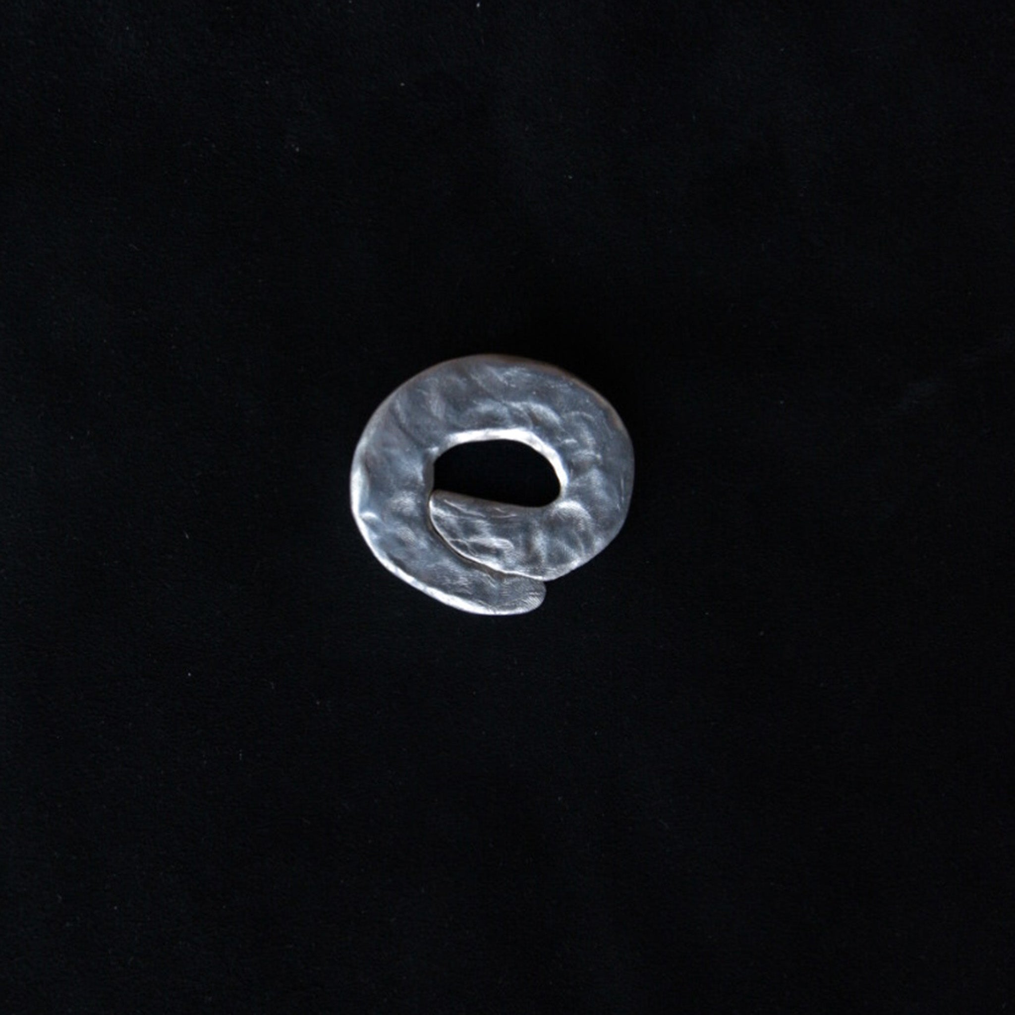 GIRO Fine Silver Brooch