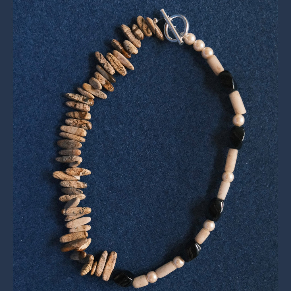 MITAD Necklace