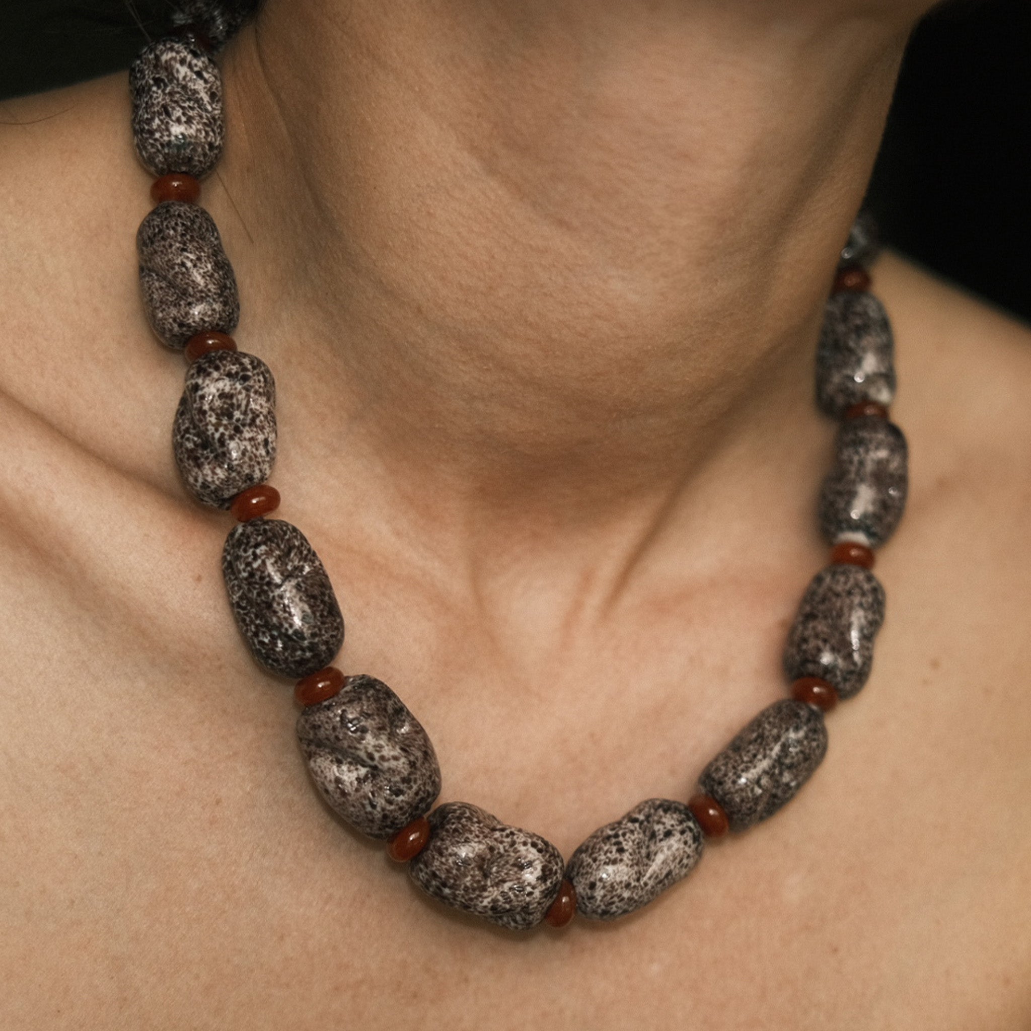 MOTEADO Necklace