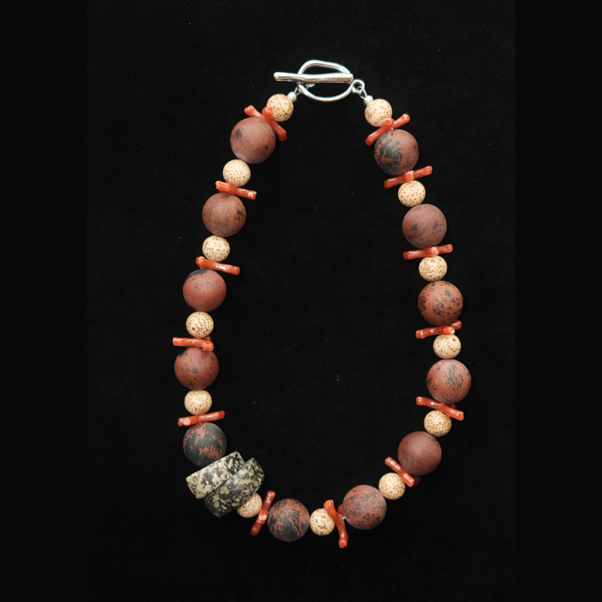 RUEGO Necklace
