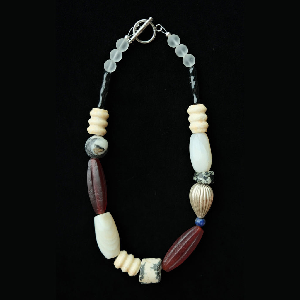 TALLO Necklace