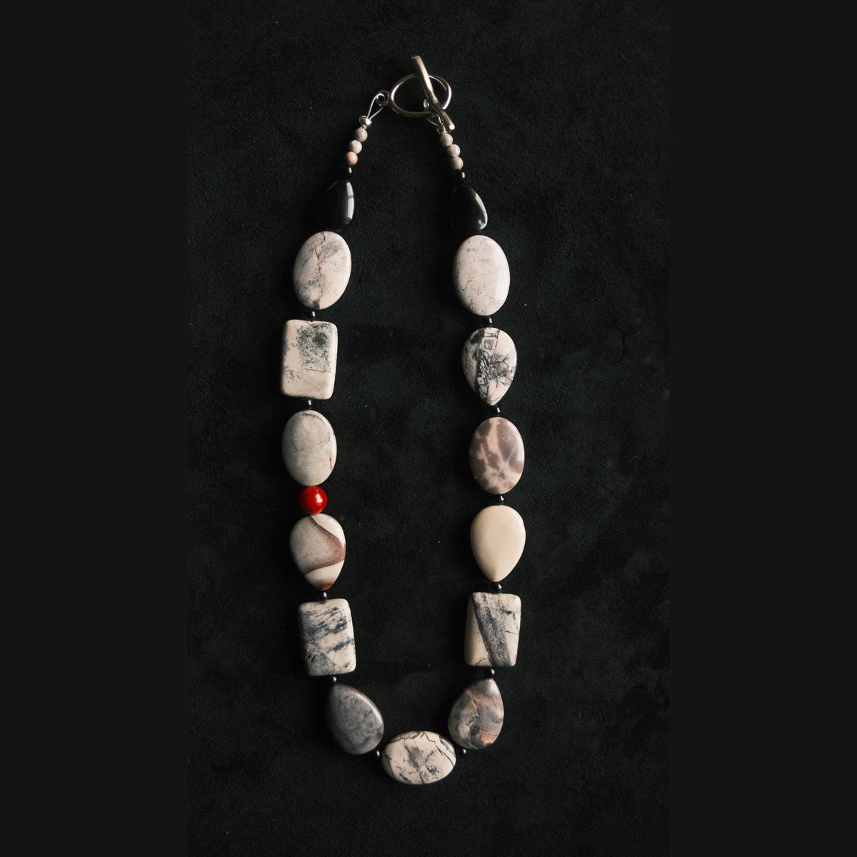 VETEADO Necklace
